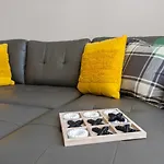 Urban 2Br2Ba Gem-Near Airport